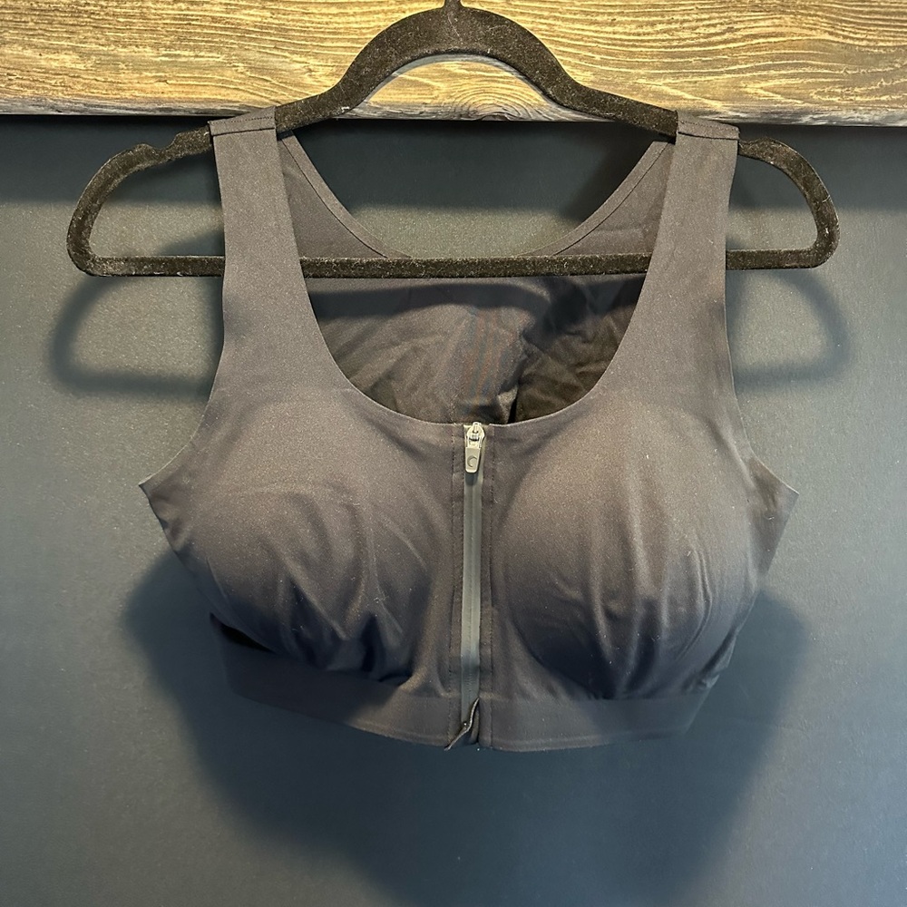 Zyia front closure sports bra